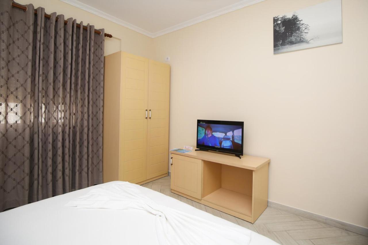 Hotel Summer Stars Vlore Exterior photo